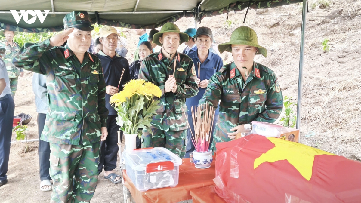 Dak lak phat hien, quy tap them mot hai cot liet si tai nui cu ju hinh anh 3