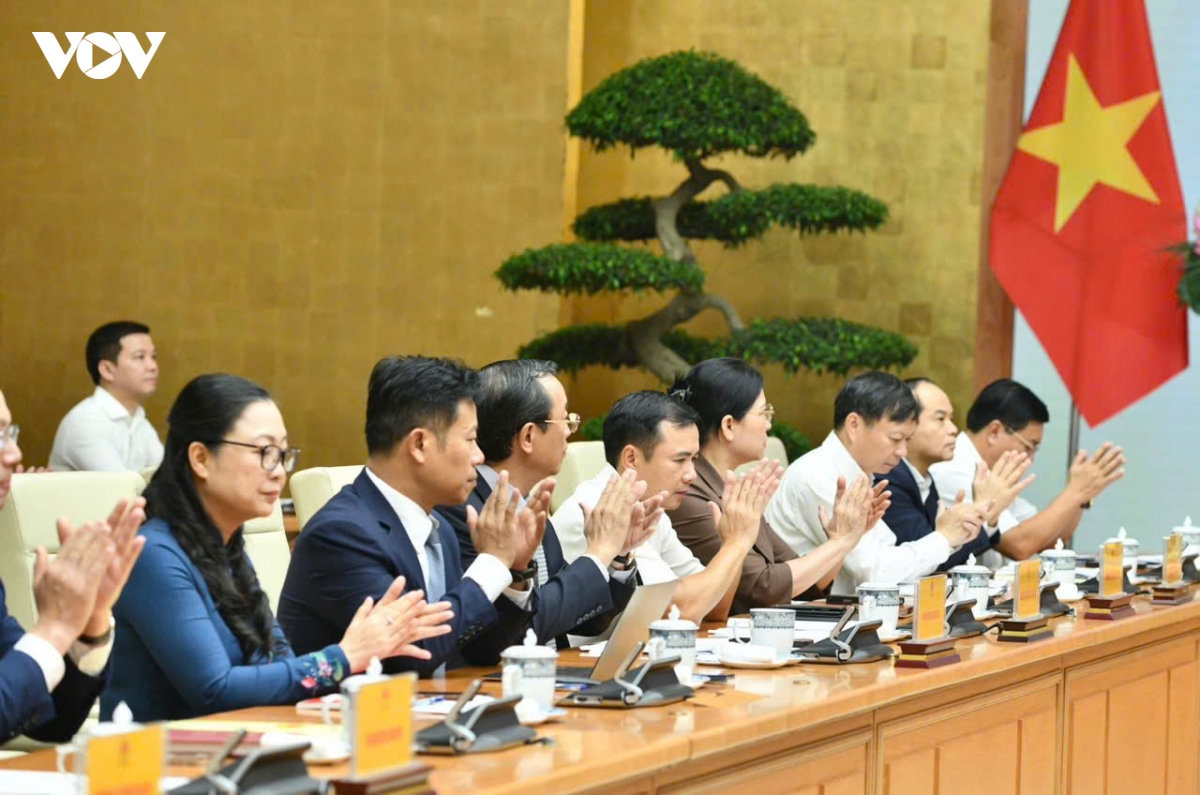 thu tuong le minh hung du hoi nghi trien khai nhiem vu nam hoc 2026-2027 hinh anh 2