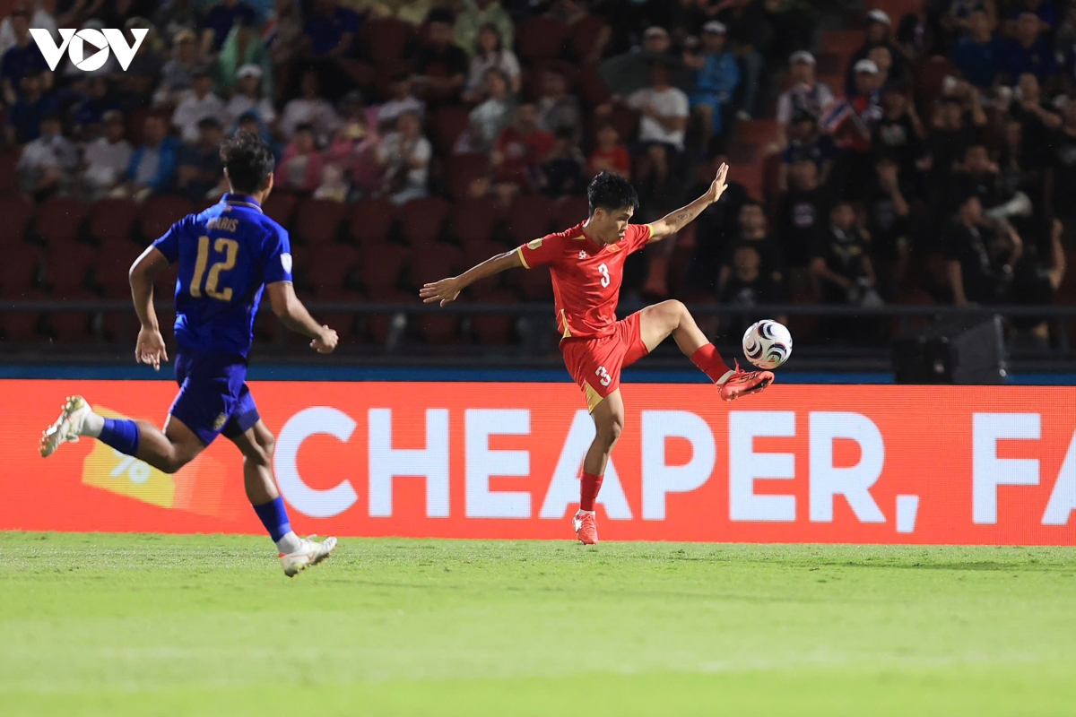 du am Dt thai lan 0-2 Dt viet nam nga mu voi hlv kim sang sik hinh anh 3
