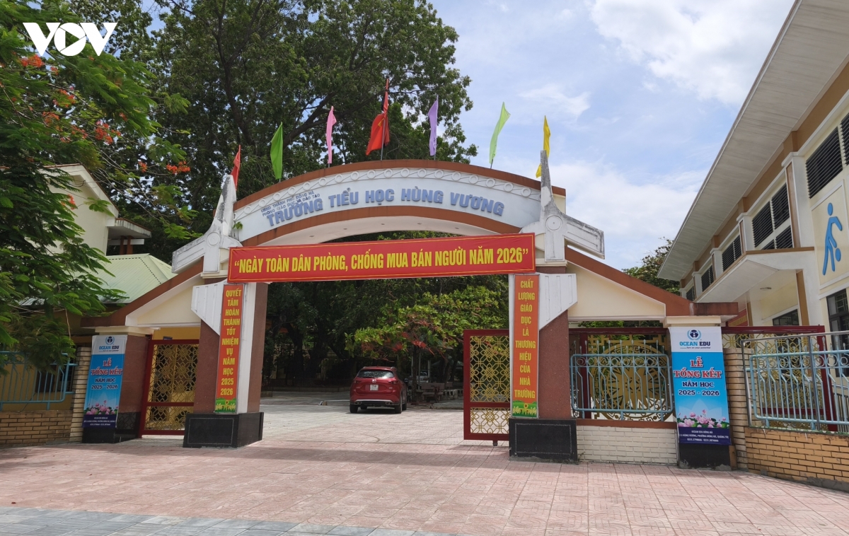 Dinh muc bien che giao duc quang tri du kien giam 3.660 nguoi sau sap xep hinh anh 2