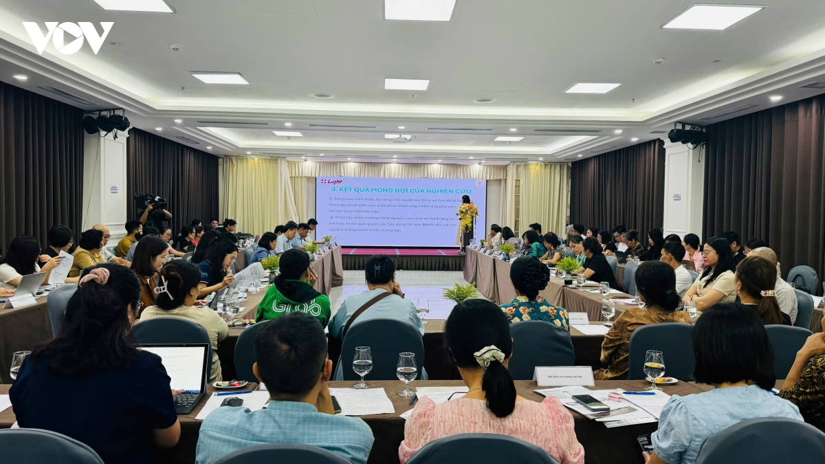 95,4 lao dong tu do ngoai troi doi mat nhieu rui ro suc khoe hinh anh 2