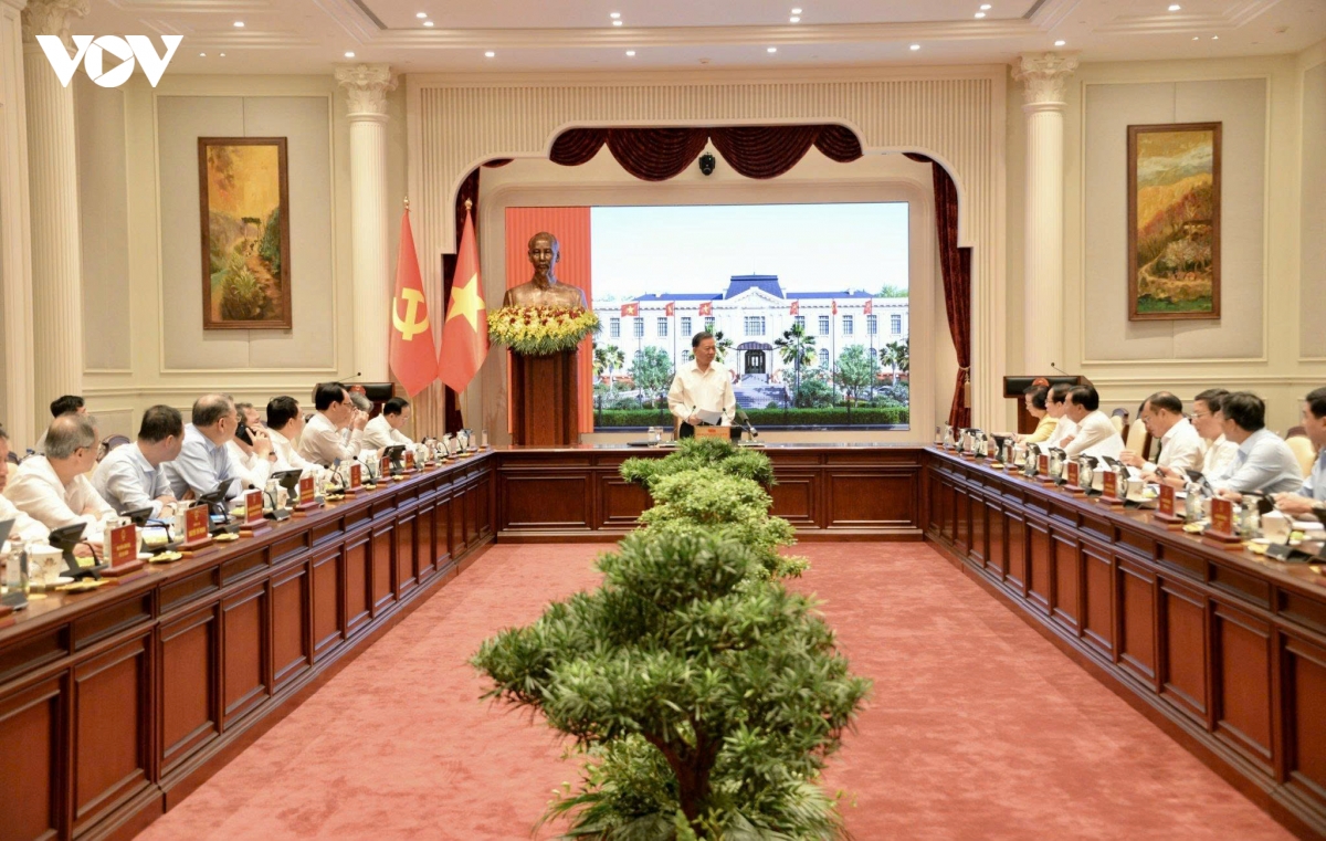 tong bi thu, chu tich nuoc to lam lam viec voi cac co quan ve trong dung nhan tai hinh anh 2