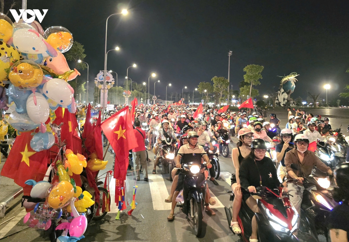 trUc tiEp khong khi an mung chuc vo dich asean cup 2026 cua Dt viet nam hinh anh 10