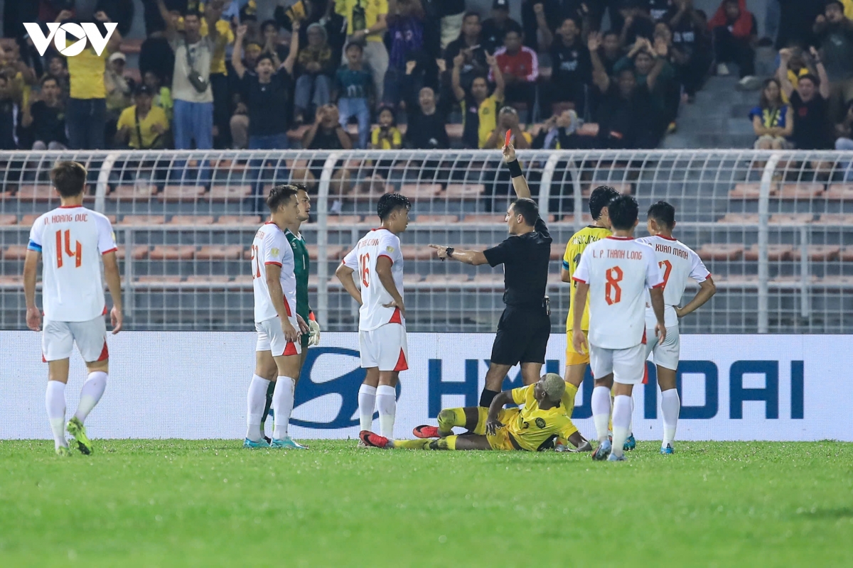 truc tiep malaysia 0-2 viet nam ban ket asean cup 2026 kich tinh nhung phut cuoi hinh anh 2
