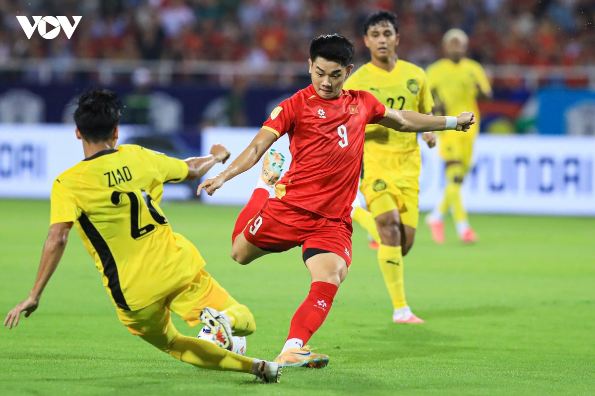 trUc tiEp viet nam 0-0 malaysia asean cup 2026 hiep hai bung no ban thang hinh anh 4