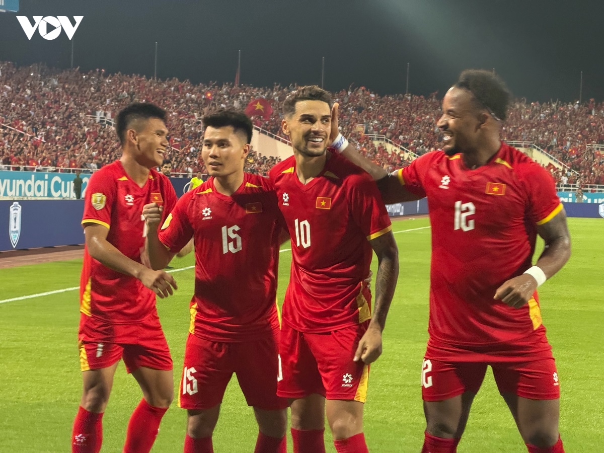 trUc tiEp hop bao sau tran viet nam 2-2 thai lan chung ket luot ve asean cup 2026 hinh anh 1