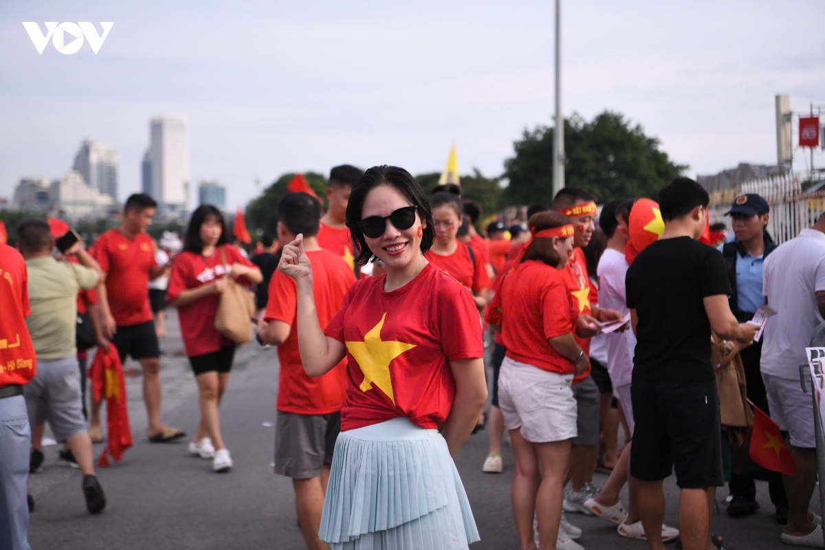cDv mo hoi, xep hang vao san xem chung ket luot ve asean cup viet nam vs thai lan hinh anh 5