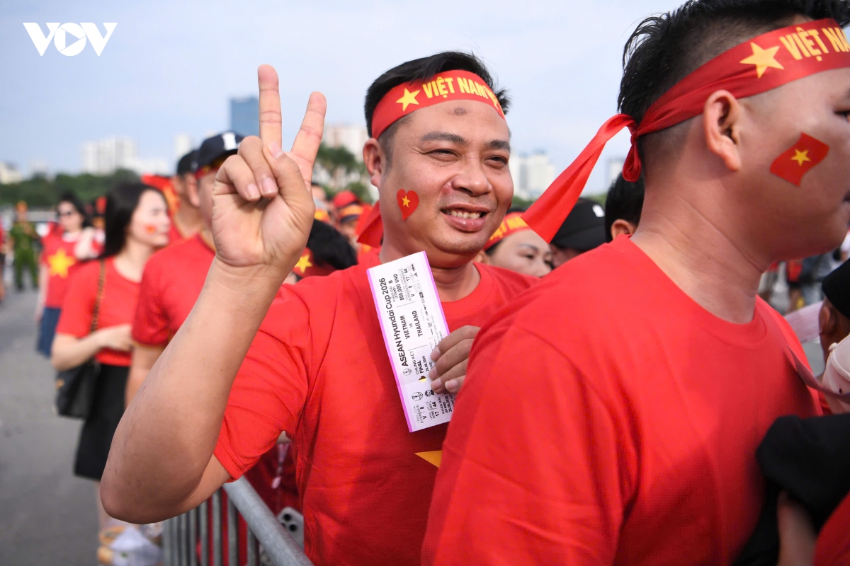 cDv mo hoi, xep hang vao san xem chung ket luot ve asean cup viet nam vs thai lan hinh anh 4