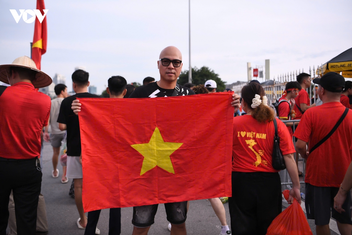 cDv mo hoi, xep hang vao san xem chung ket luot ve asean cup viet nam vs thai lan hinh anh 6