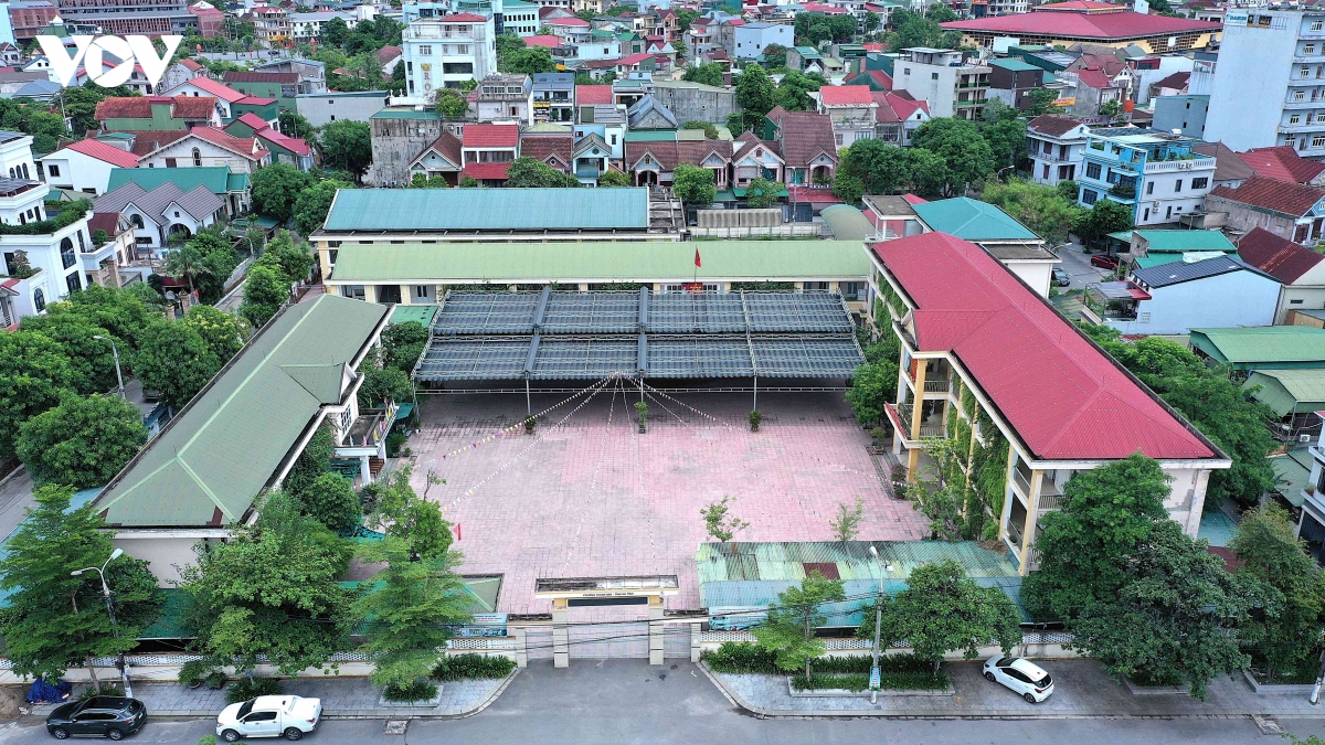 ha tinh se giam gan 56 dau moi truong hoc cong lap hinh anh 1