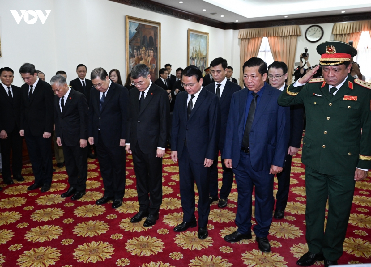 thu tuong le minh hung vieng dong chi saysomphone phomvihane hinh anh 2