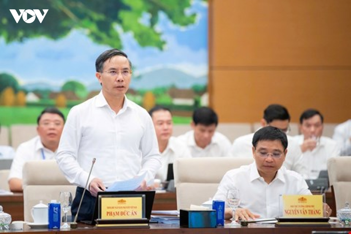 Hoàn thiện đồng bộ khuôn khổ pháp lý về tiền tệ, ngân hàng