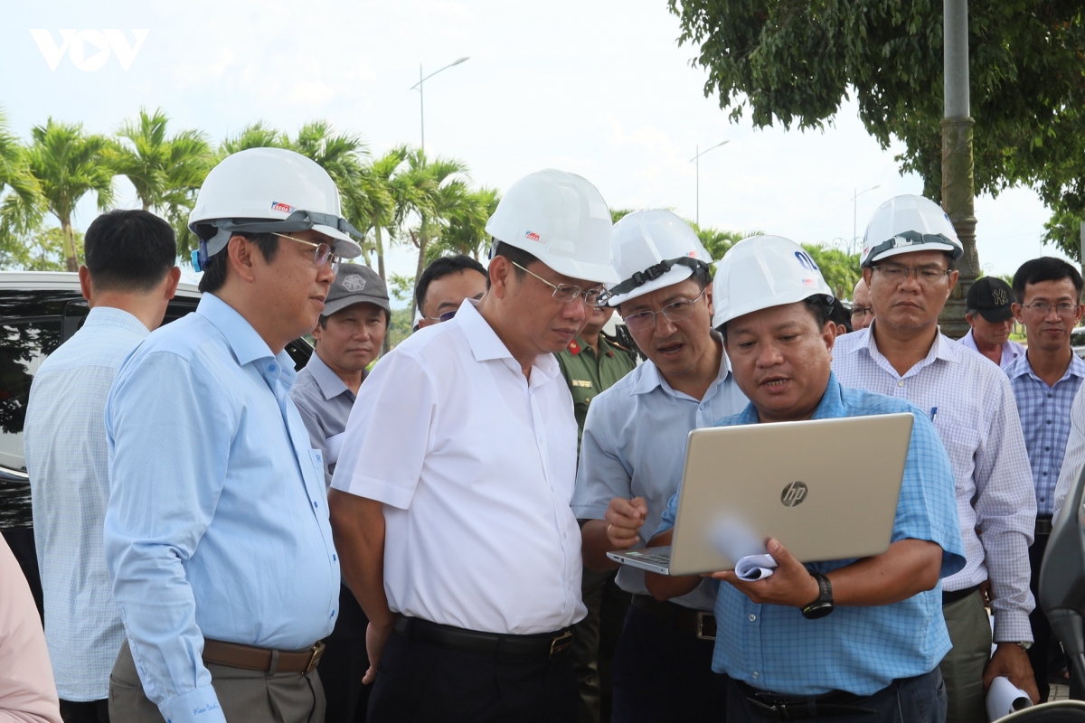 quang ngai giai bai toan thieu vat lieu nhu the nao hinh anh 1