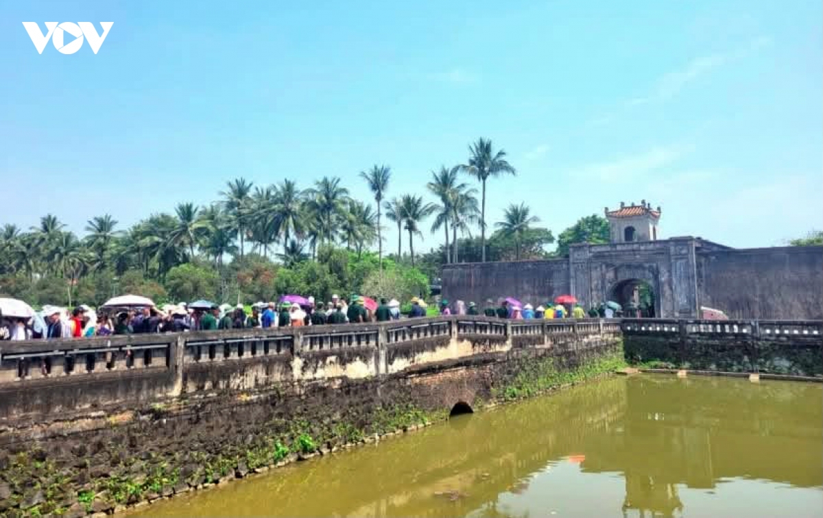 new air route boosts khanh hoa quang tri tourism links picture 1