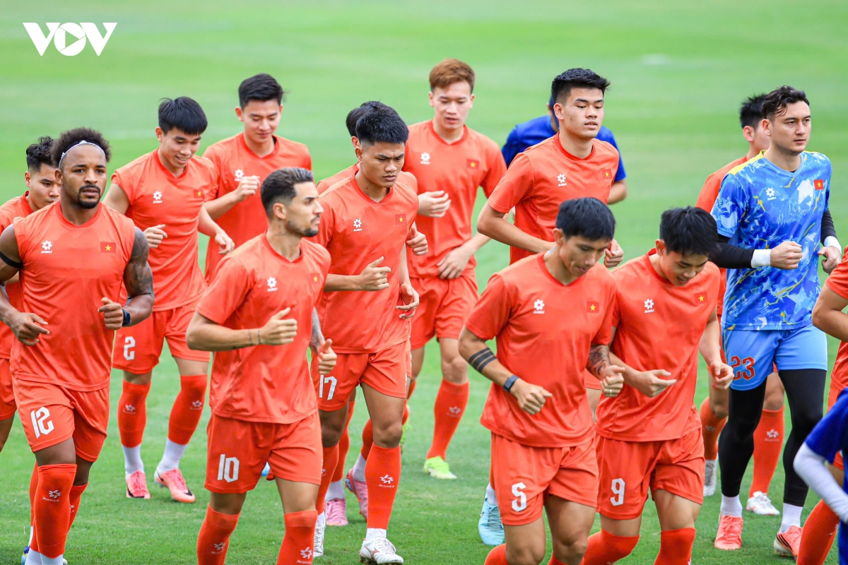 Dt viet nam sung suc, san sang cho tran chung ket luot ve asean cup 2026 hinh anh 1