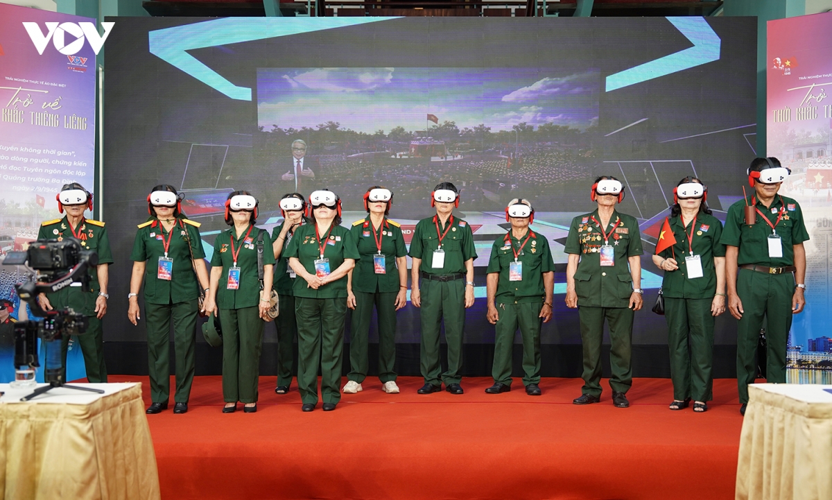 nguoi dan Da nang xuyen khong ve quang truong ba Dinh lich su dip quoc khanh 2 9 hinh anh 4