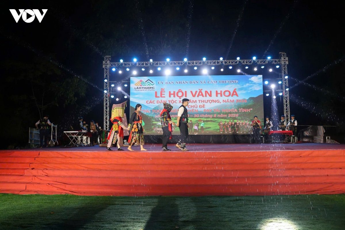 lao cai ron rang ngay hoi van hoa cac dan toc xa lam thuong hinh anh 9