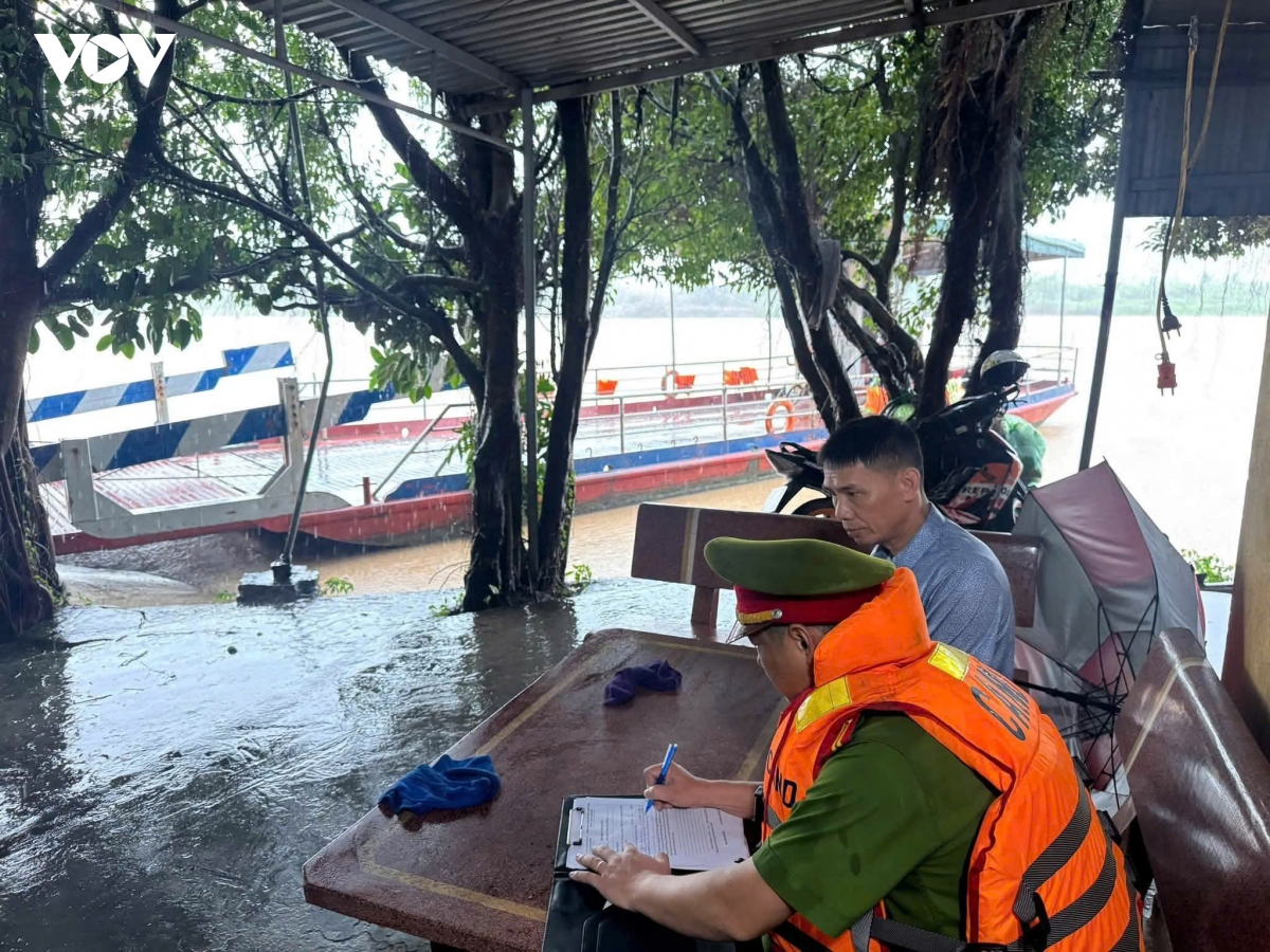 hai phong chu dong di doi nguoi dan khoi khu vuc nguy co sat lo hinh anh 2