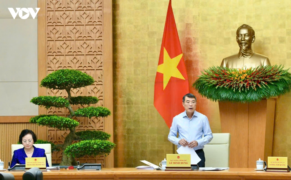 thu tuong le minh hung chu tri phien hop chuyen de xay dung phap luat hinh anh 4