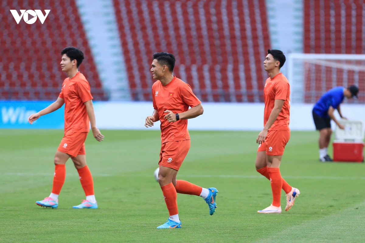 son - hen hao hung o rajamangala cung Dt viet nam, thanh chung phai tap nhe hinh anh 3