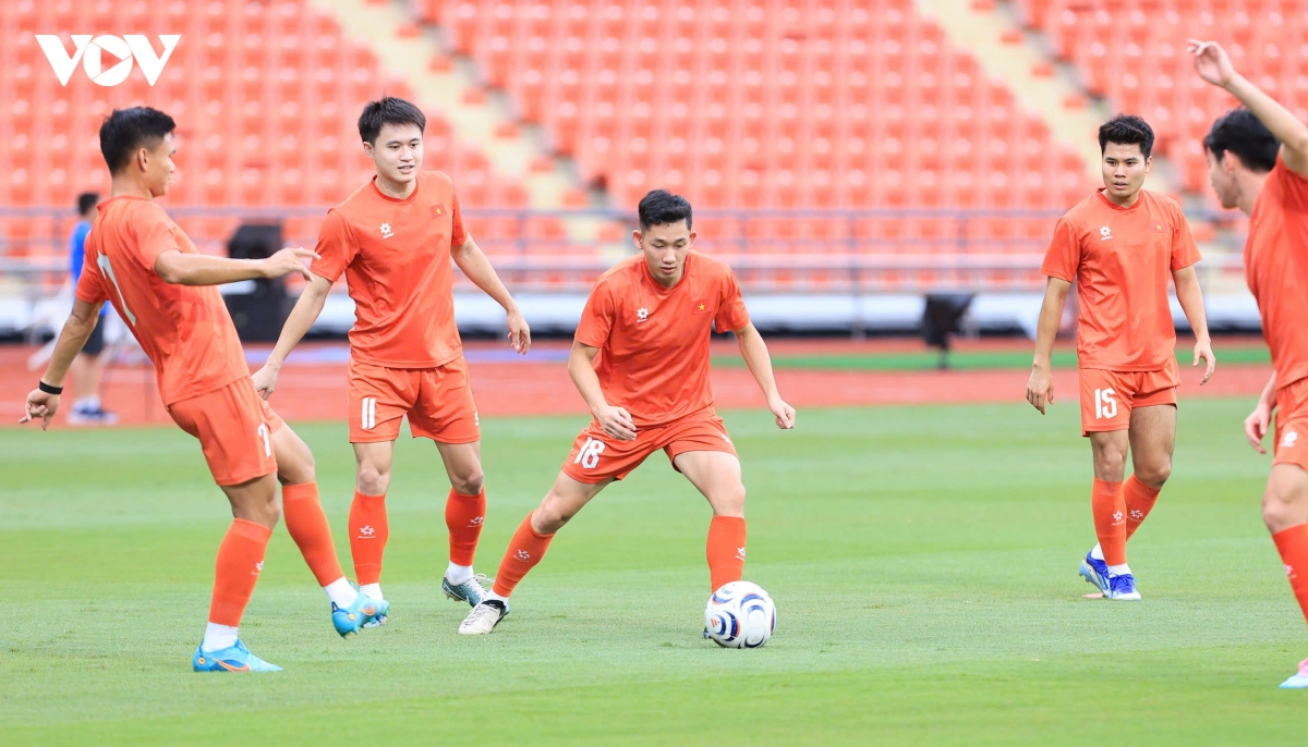 son - hen hao hung o rajamangala cung Dt viet nam, thanh chung phai tap nhe hinh anh 13