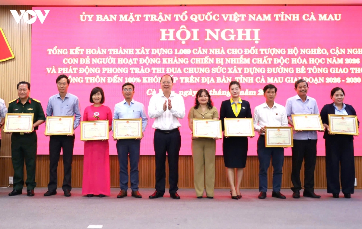 ca mau hoan thanh xay 1.069 can nha cho nguoi kho khan hinh anh 1