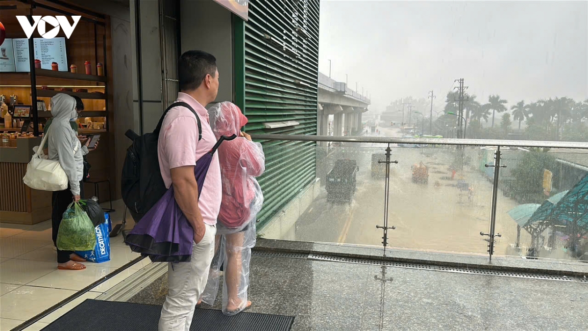 quoc lo 6 doan ba la - yen nghia ngap sau, xe chet may la liet hinh anh 8