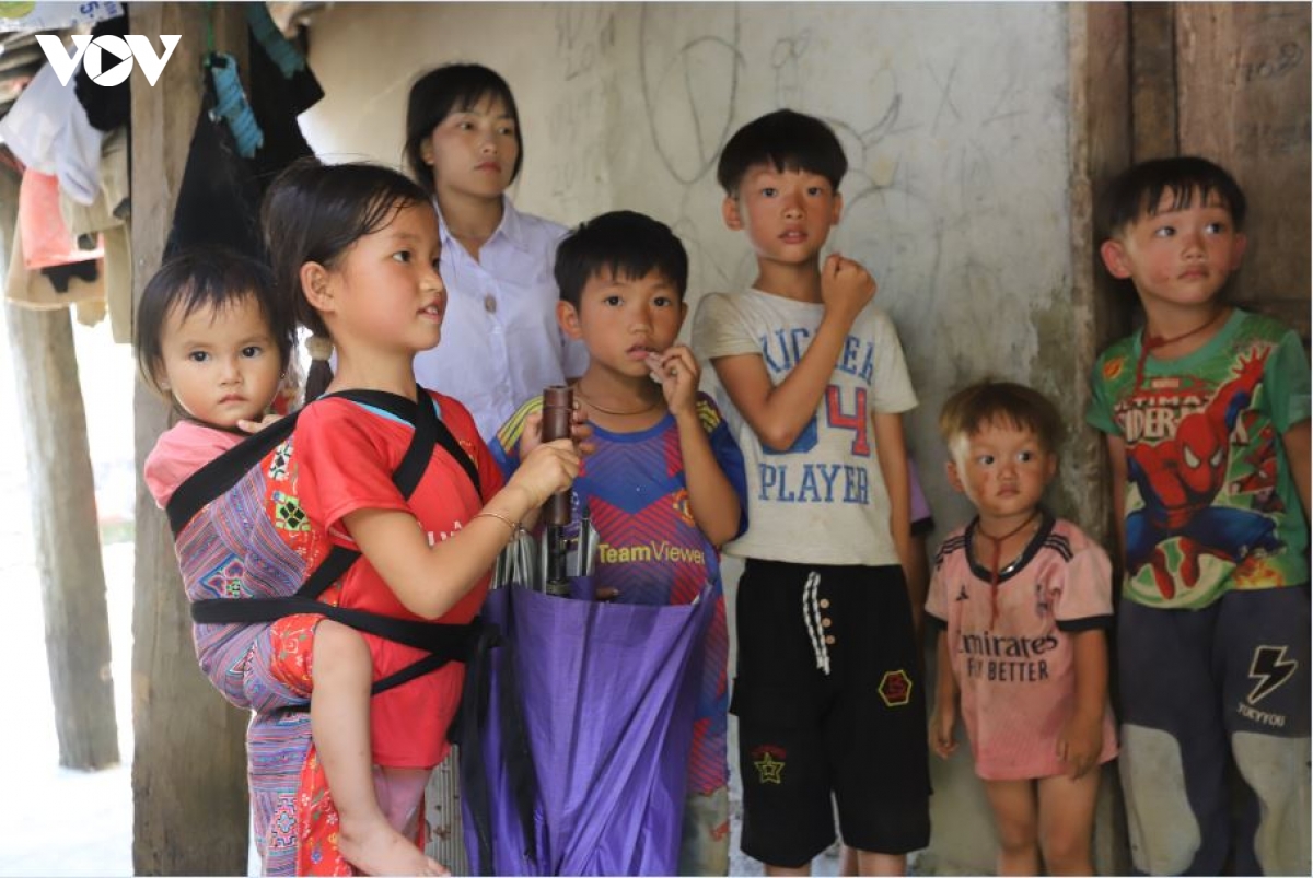 dung la chan an toan cho tre em o vung cao son la hinh anh 1
