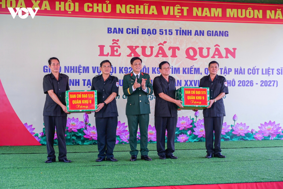 an giang Doi k92, k93 xuat quan tim kiem hai cot liet si tai campuchia hinh anh 3