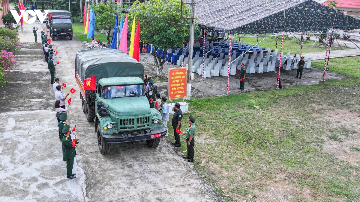 an giang Doi k92, k93 xuat quan tim kiem hai cot liet si tai campuchia hinh anh 5