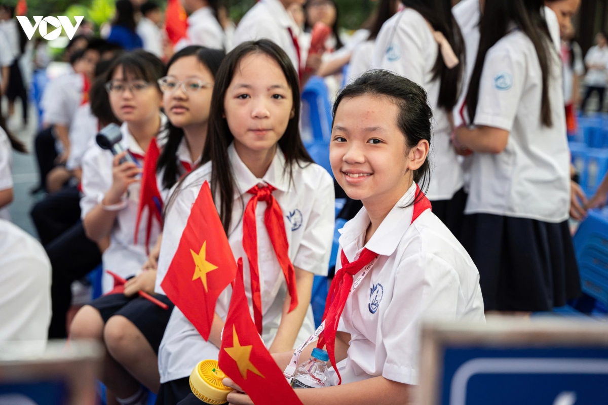 Bộ GD-ĐT: Không áp chỉ tiêu học sinh khá, giỏi, khắc phục bệnh thành tích