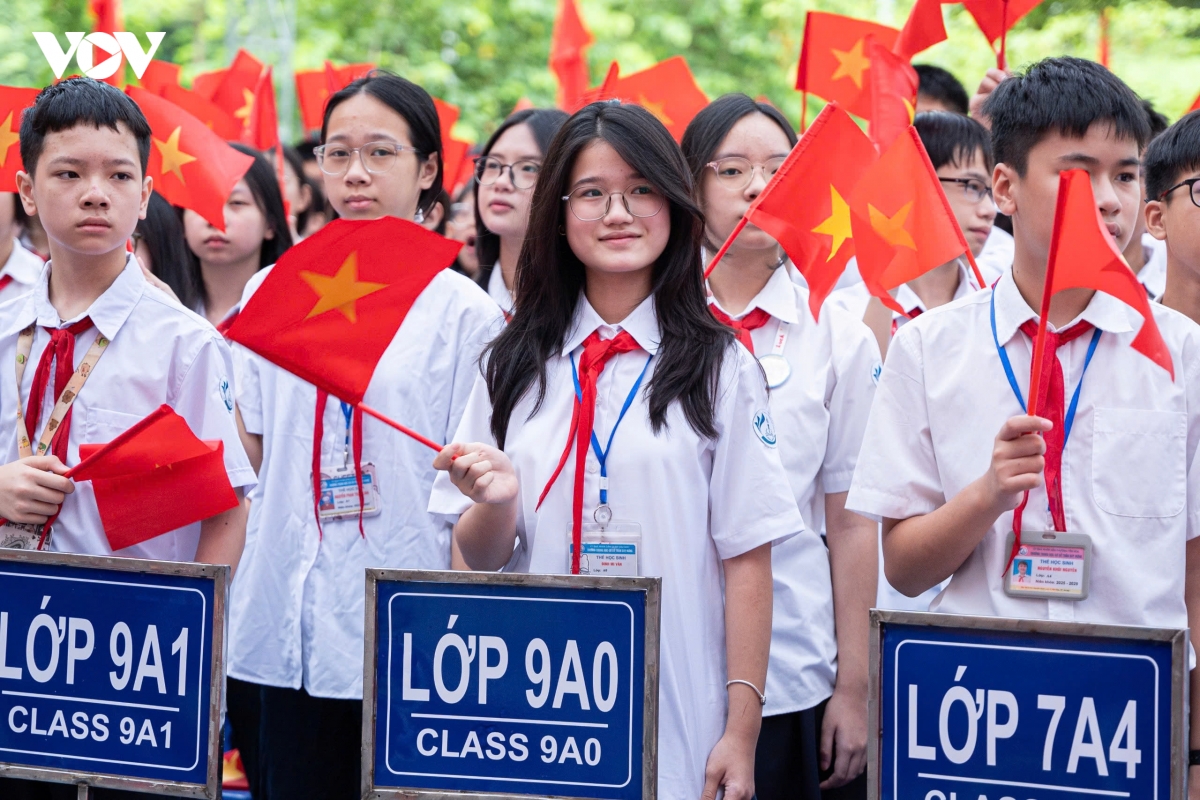 hon 2,3 trieu hoc sinh ha noi buoc vao nam hoc moi, huong toi giao duc toan dien hinh anh 3
