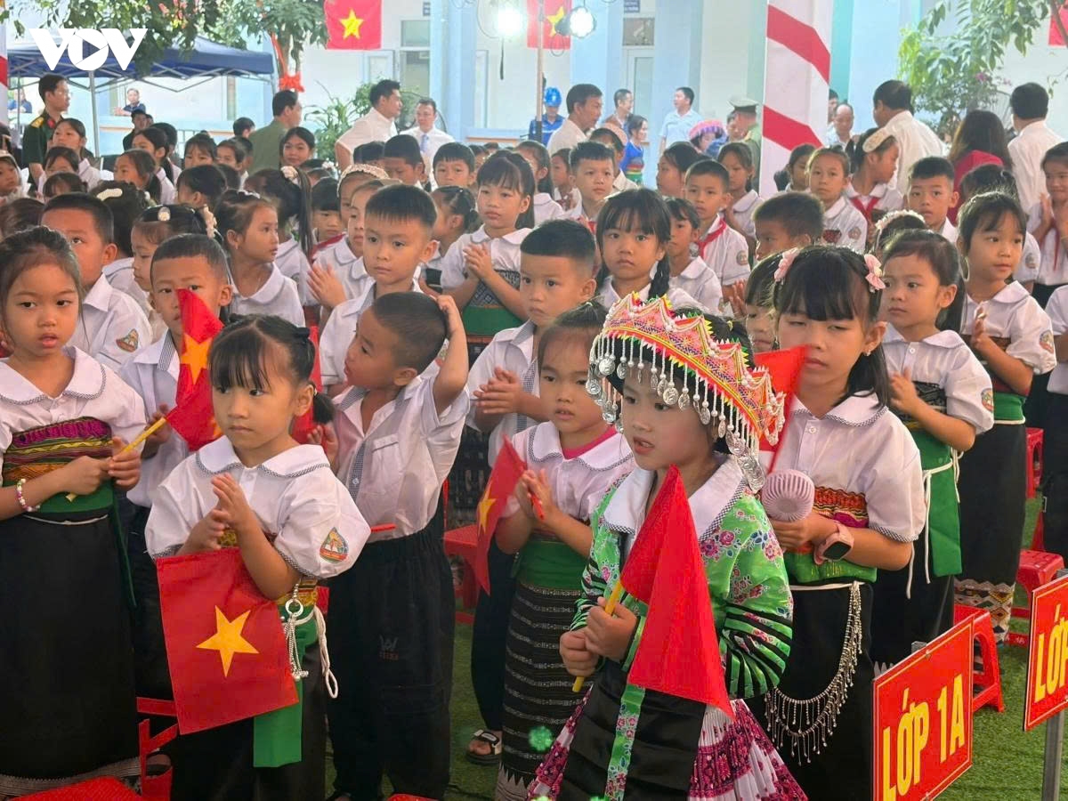 nghi quyet 71 mo canh cua moi cho hoc sinh vung bien xu thanh hinh anh 7