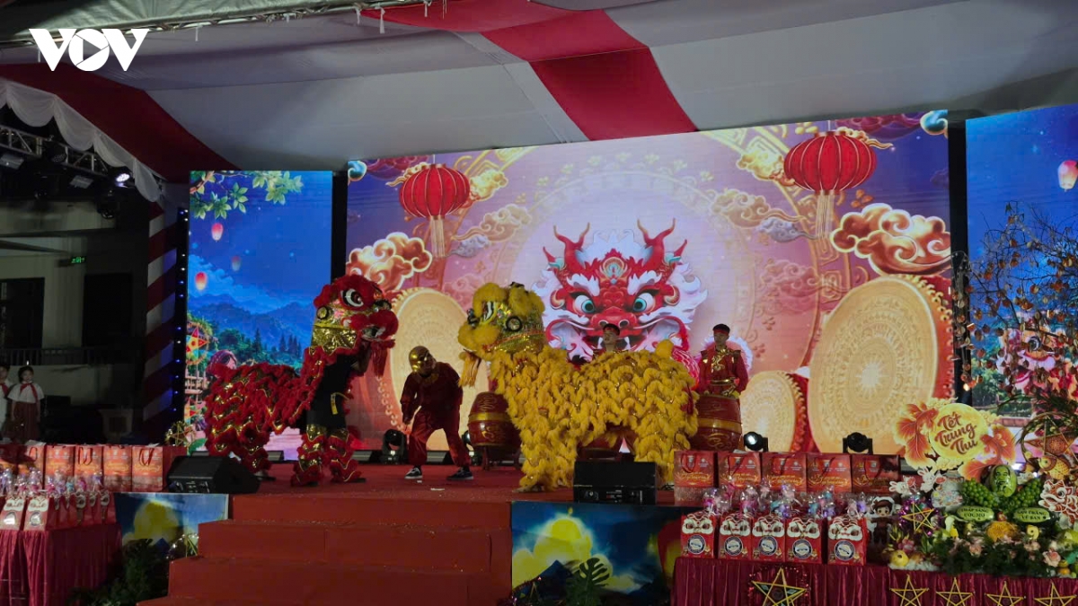 hon 1.000 em nho vung bien yen khuong don trung thu dac biet hinh anh 16