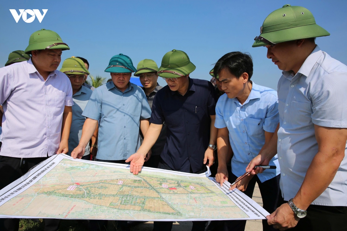 khac phuc hau qua mua lu, mot xa o ninh binh de xuat xay dung tram bom 180 ty dong hinh anh 2