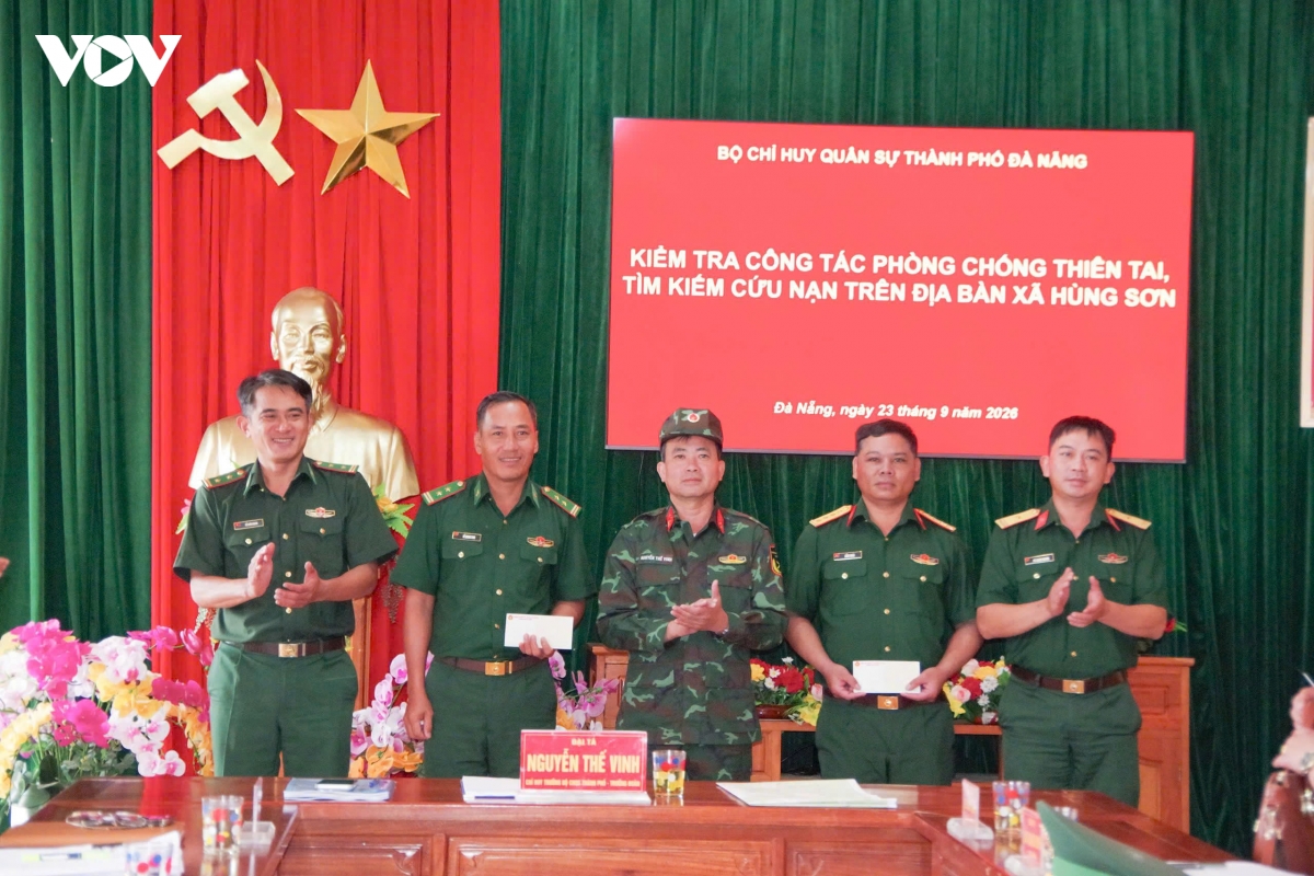 Da nang som bo tri tai dinh cu 40 ho dan o vung nguy co sat lo nui hinh anh 1
