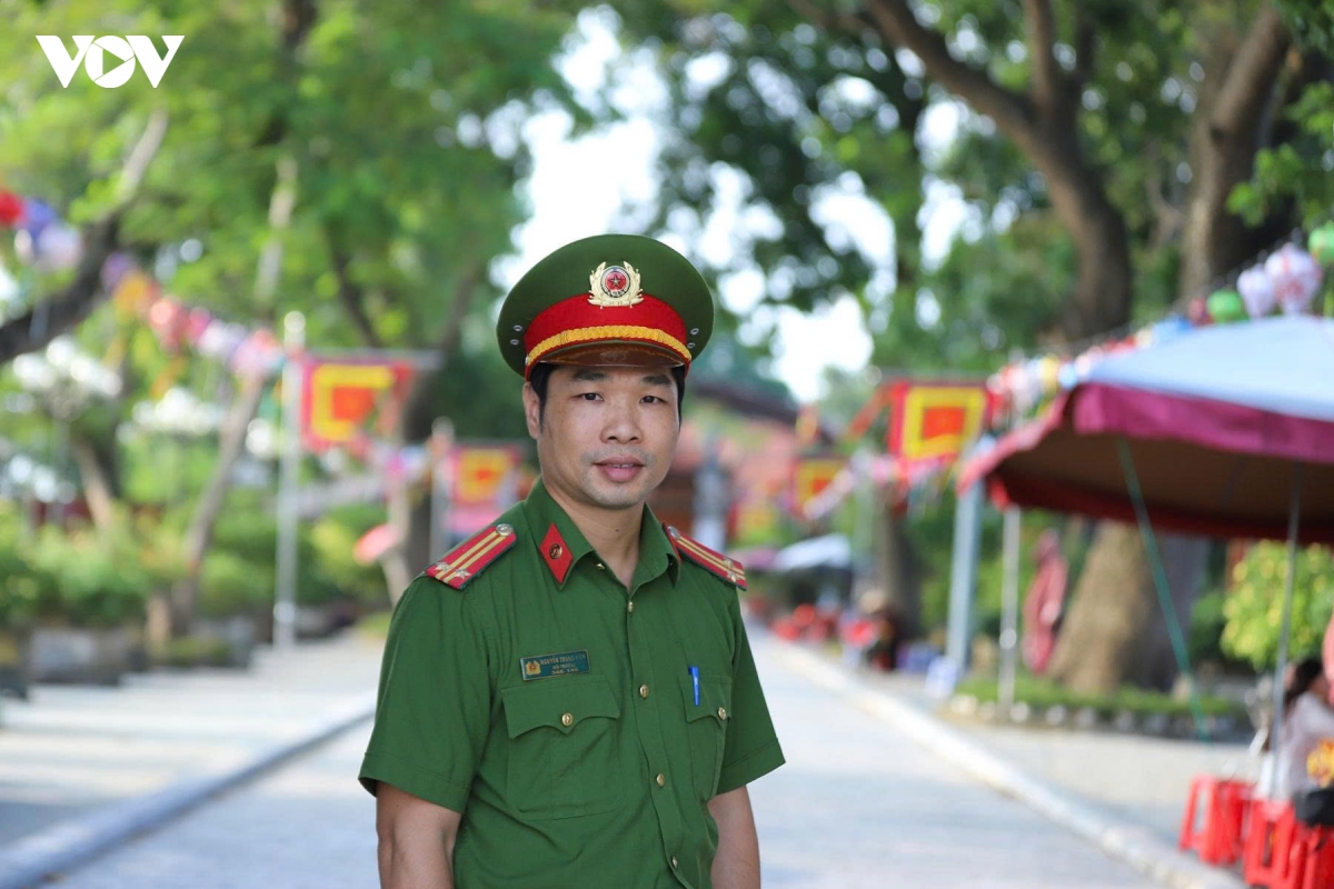 Den tran thuong ninh binh san sang don 10.000 nguoi ve du le hoi hinh anh 4