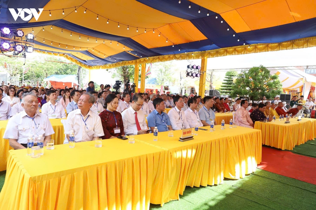 Den bao ninh ninh binh mo hoi, gin giu mach nguon van hoa hai hau hinh anh 3