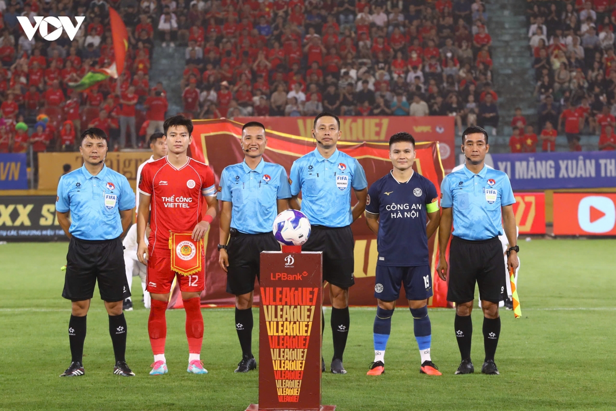 truc tiep the cong viettel 0-0 clb cahn Dinh bac uy hiep khung thanh hinh anh 7