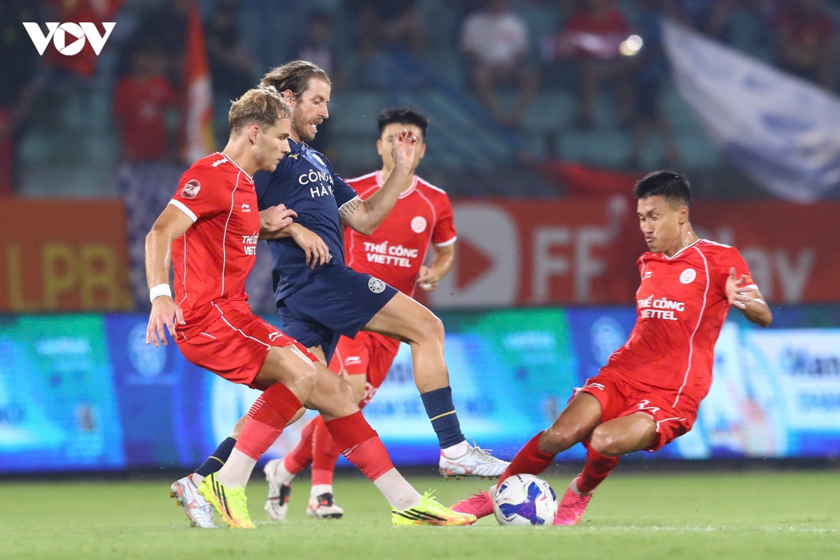 truc tiep the cong viettel 0-0 clb cahn Dinh bac uy hiep khung thanh hinh anh 5