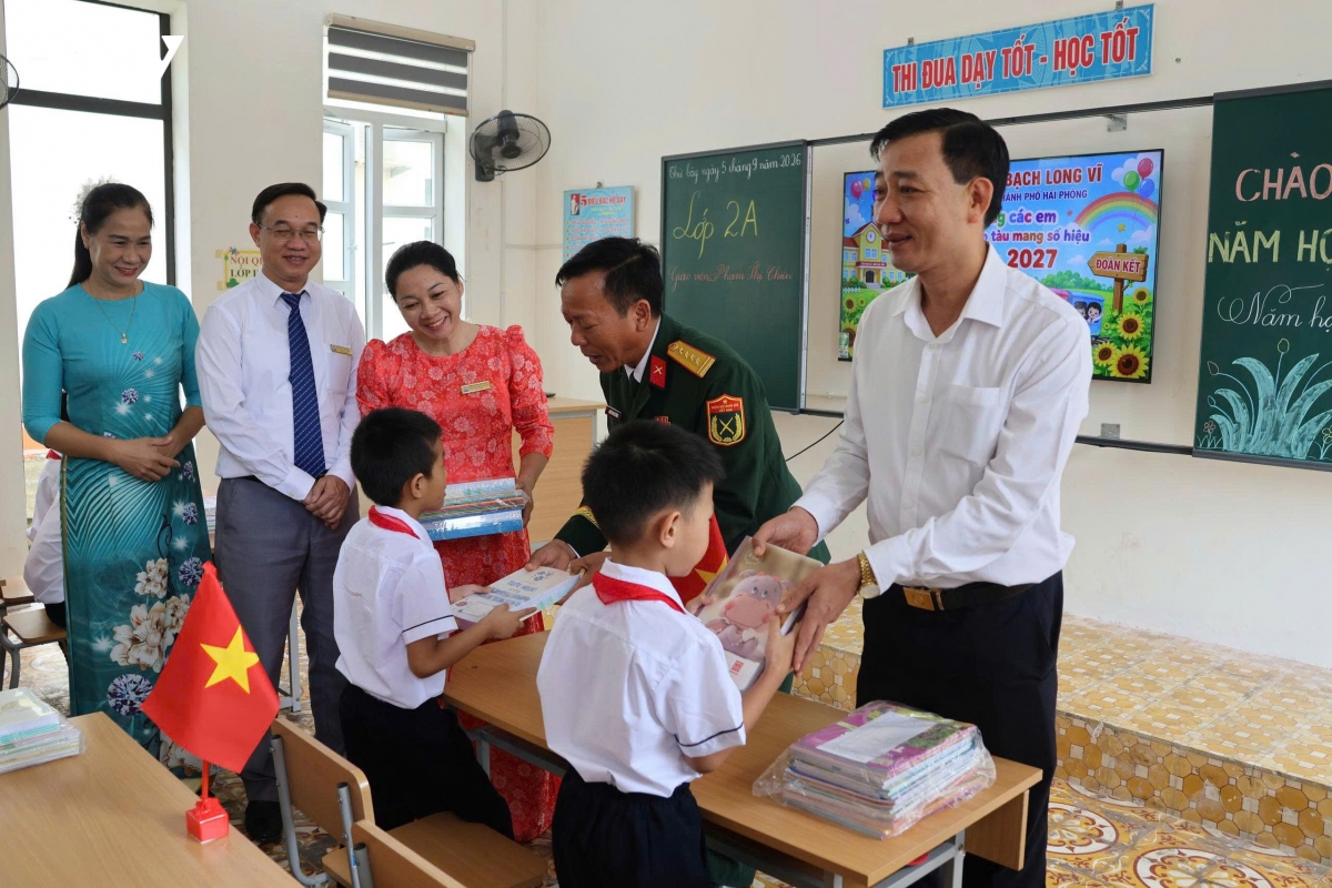 le khai truong giua trung khoi bach long vi hinh anh 3