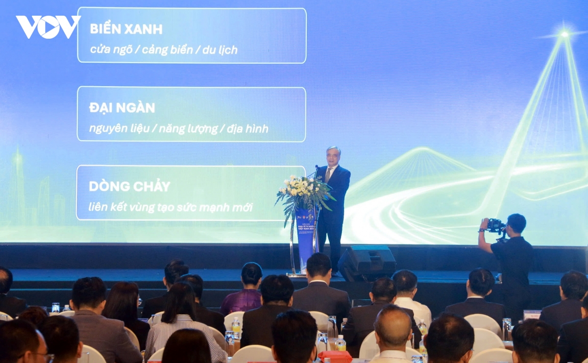 so huu 14 34 cang bien ca nuoc, mien trung van chi dong gop hon 19 gdp hinh anh 2