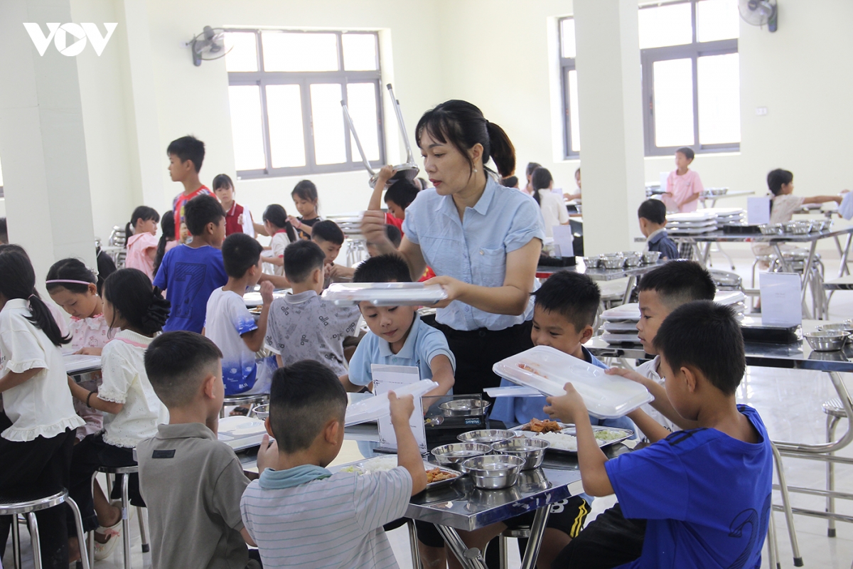 hoc sinh ca nuoc han hoan trong le khai giang nam hoc moi 2026-2027 hinh anh 161