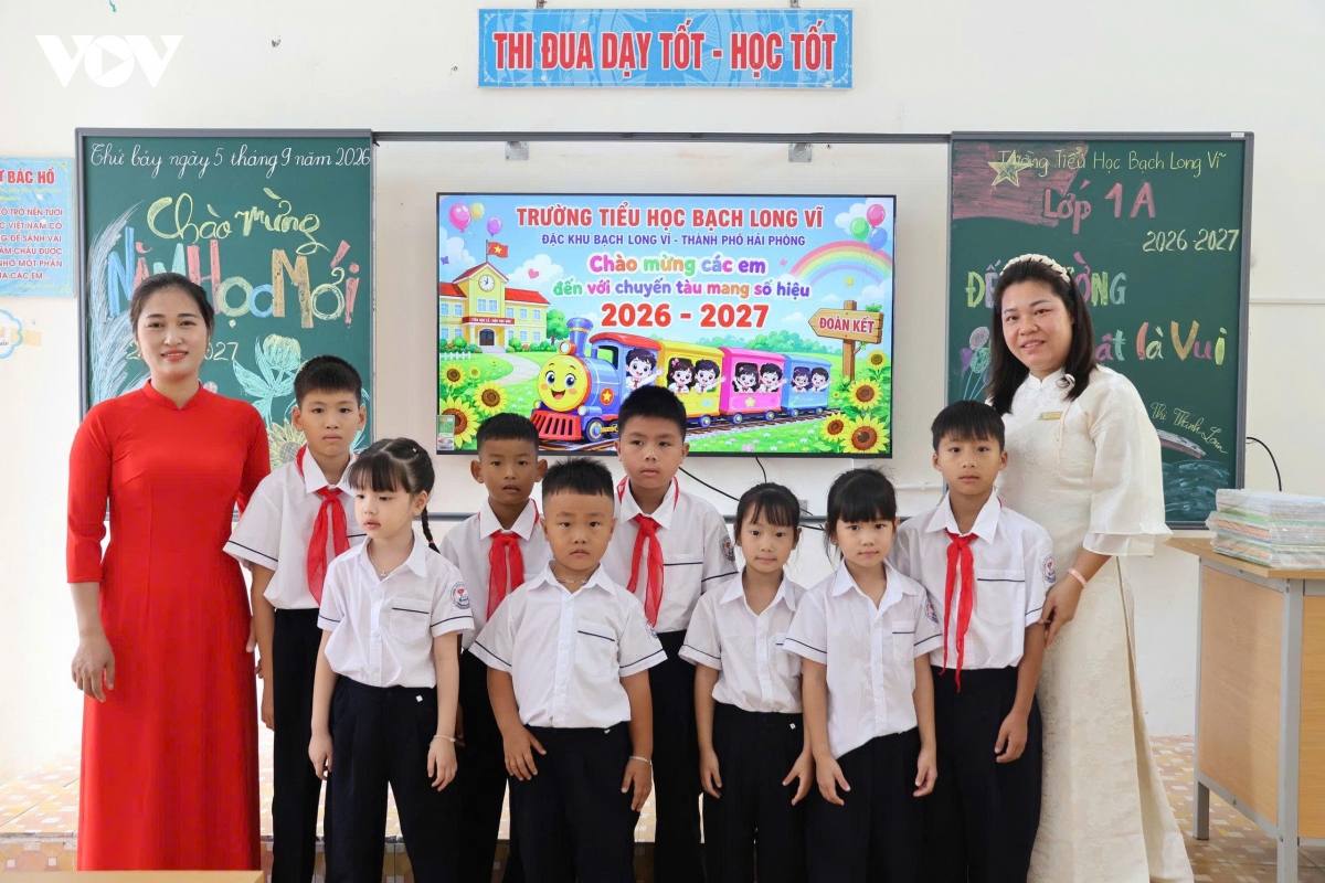 le khai truong giua trung khoi bach long vi hinh anh 2