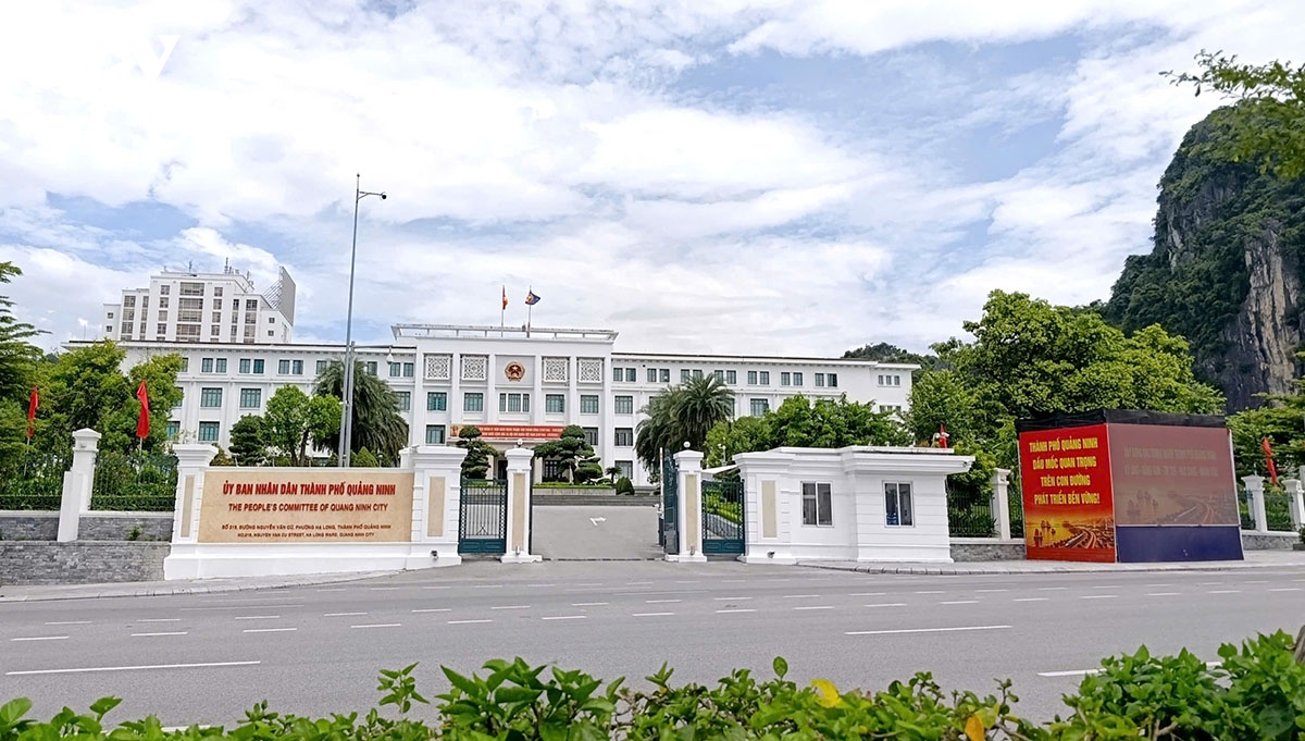 thanh pho quang ninh ruc ro co hoa, cac co quan, don vi dong loai doi bien ten hinh anh 9