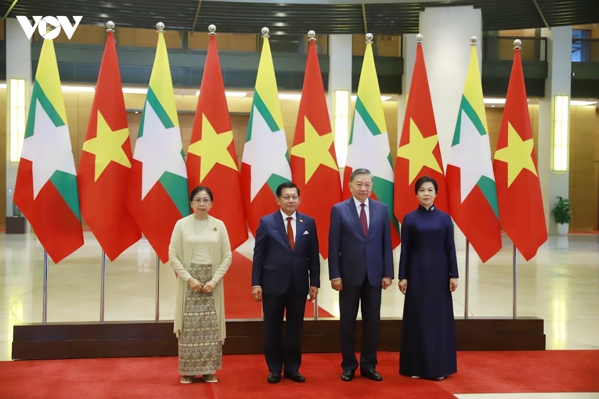 le don trong the tong thong myanmar va phu nhan tham chinh thuc viet nam hinh anh 5