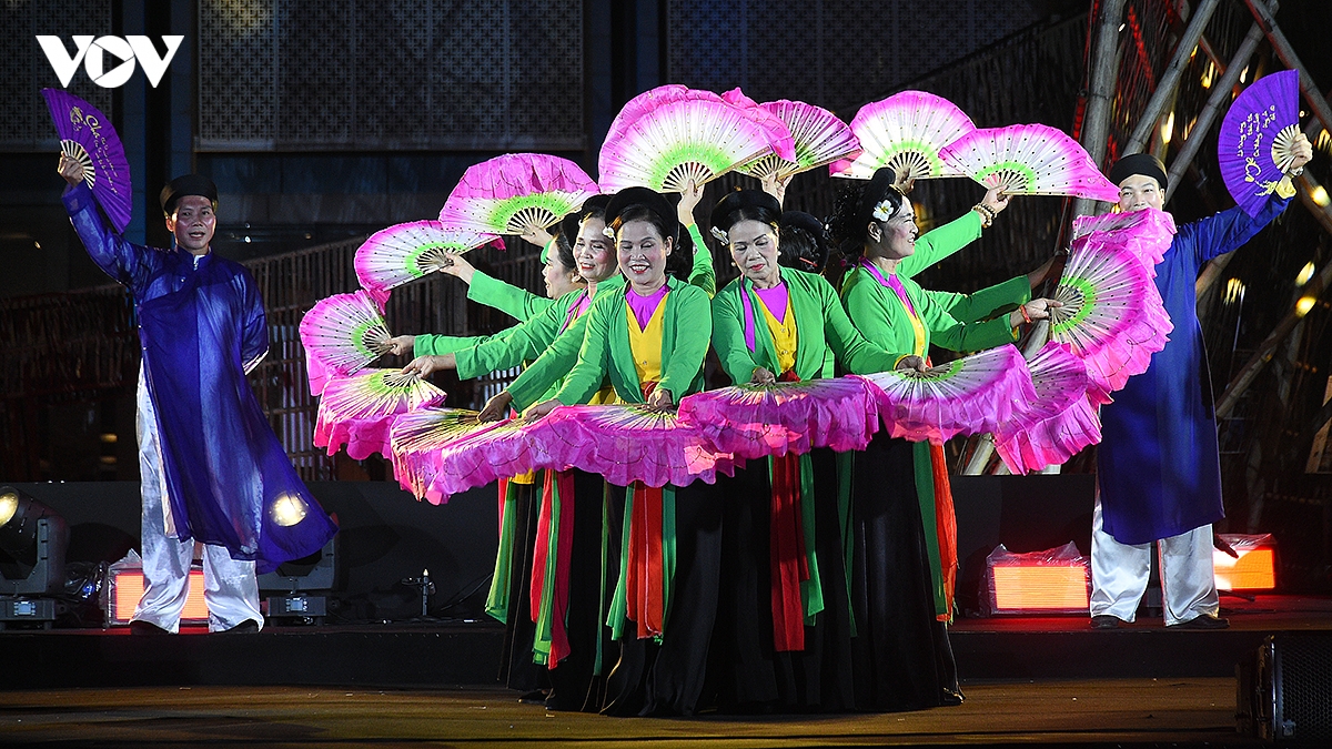 Am nhac va di san ton vinh nghe thuat truyen thong giua long thu do ha noi hinh anh 10