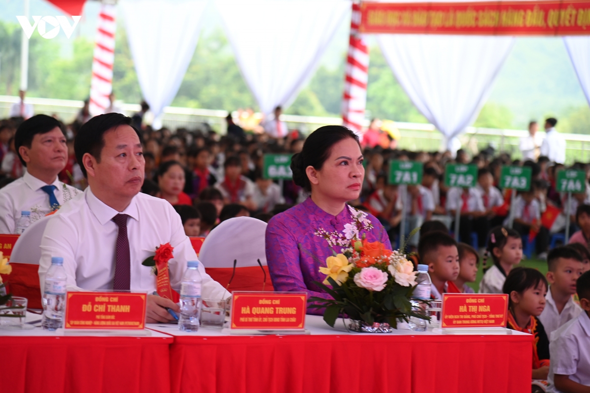hoc sinh ca nuoc han hoan trong le khai giang nam hoc moi 2026-2027 hinh anh 117