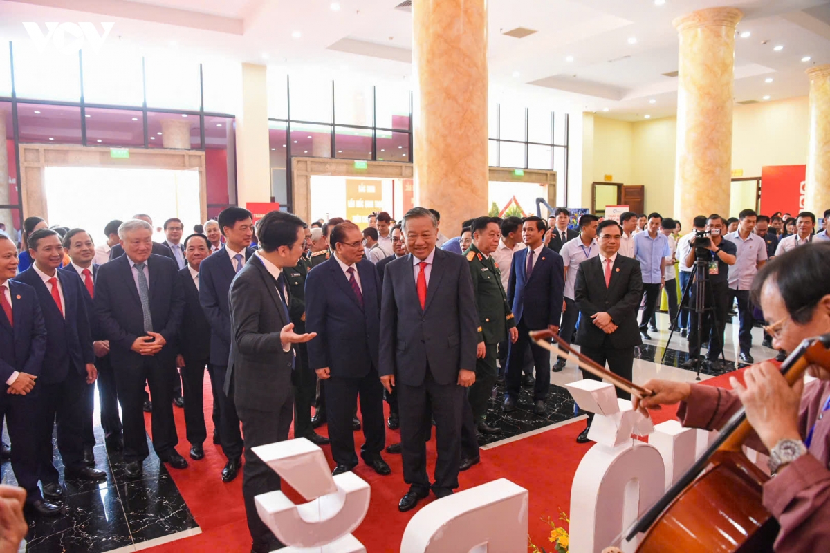 tong bi thu, chu tich nuoc to lam du le cong bo thanh lap thanh pho bac ninh hinh anh 4