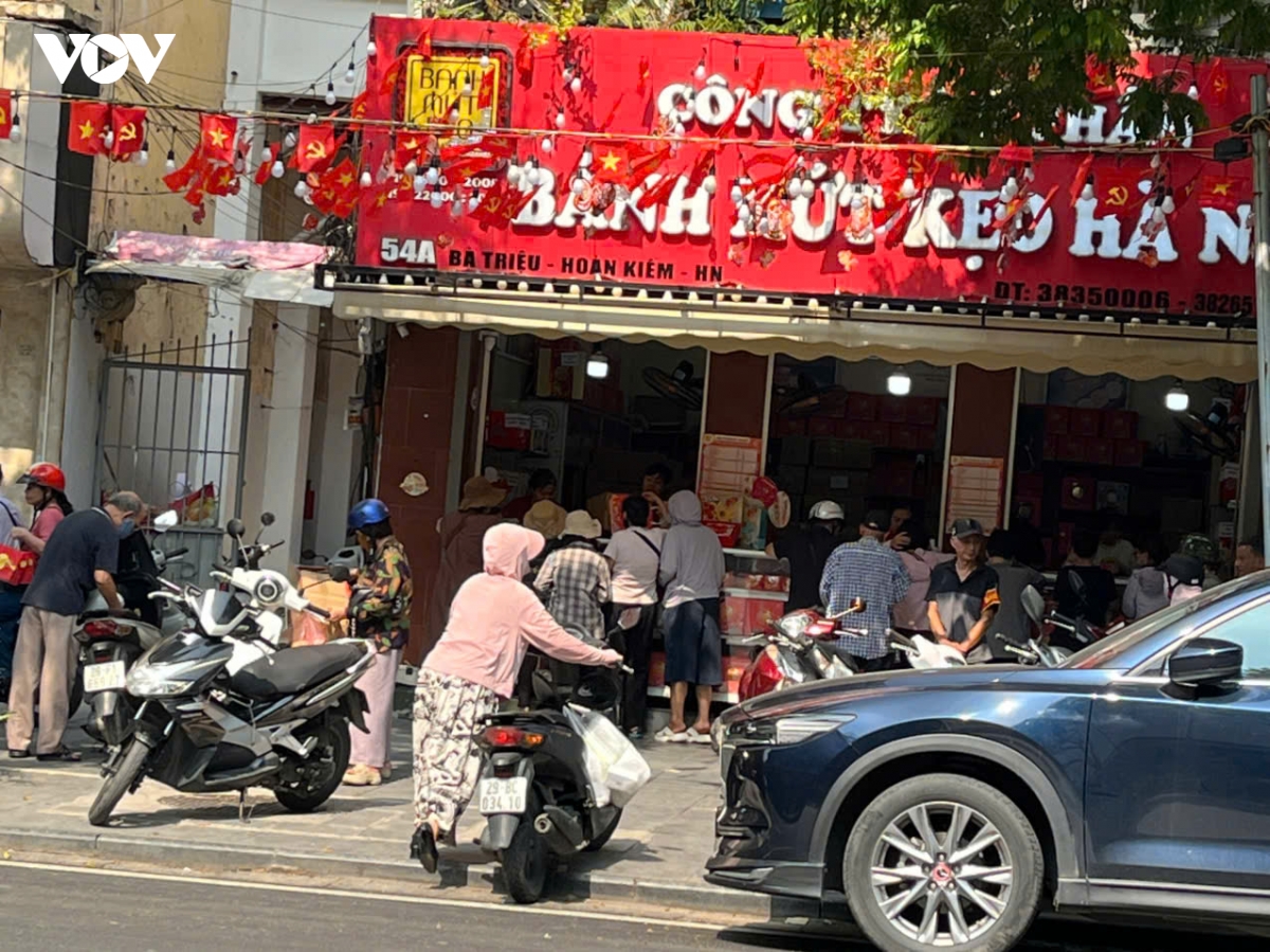 thi truong banh trung thu cuoc dua bao bi, huong vi, nhung con noi lo chat luong hinh anh 1